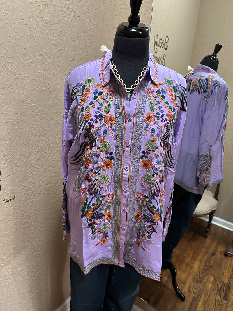 Audrey oversized Embroidered blouse