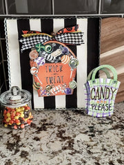 Trick or treat bag charm