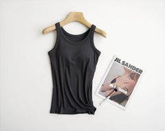 Essential Basic Rib Soft tank top w built in bra