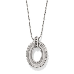 Pretty tough link pendant necklace