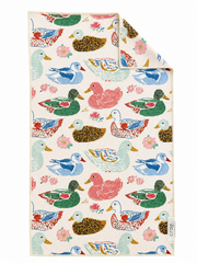 Pondside Feeding: Double-Sided Hand Towel: Offwhite / Hand Towel (17 in x 27 in)