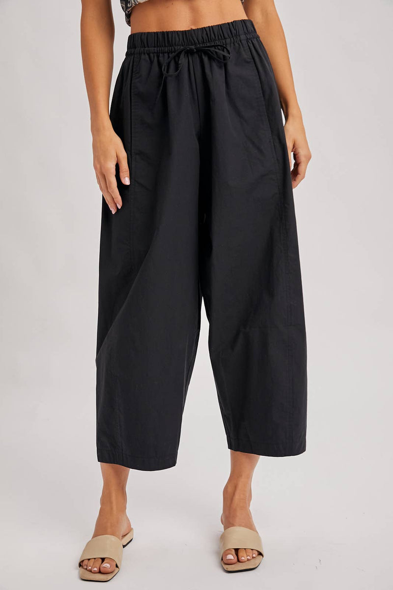 PAPERBAG-STYLE DRAWSTRING BARREL PANTS