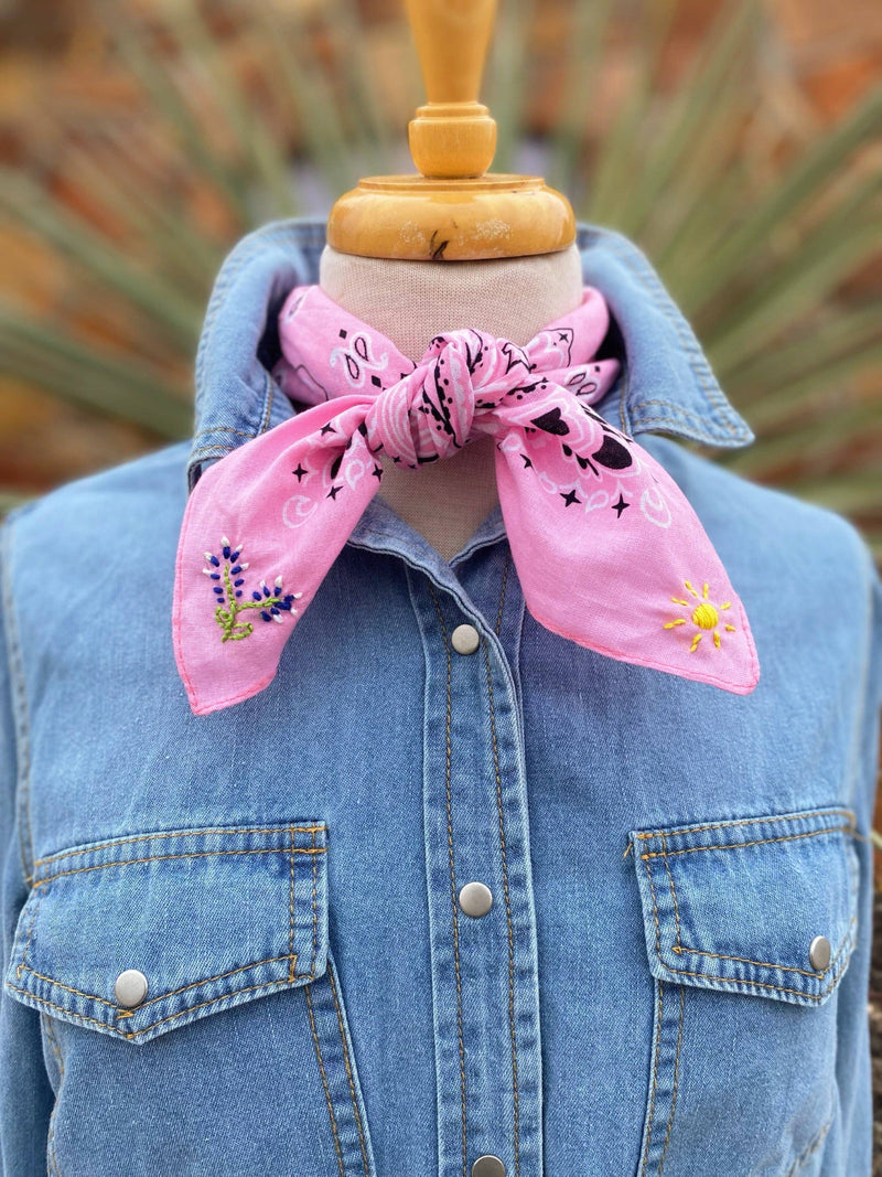 Embroidered Texas Bluebonnet Bandana: Pink