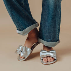 RAFIE - SILVER Bow Slide Sandal: Metallic Silver