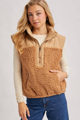 SHERPA CONTRAST HIGH STAND COLLAR VEST