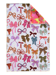 Kensley: Reversible Hand Towel: Multi / 19x29in