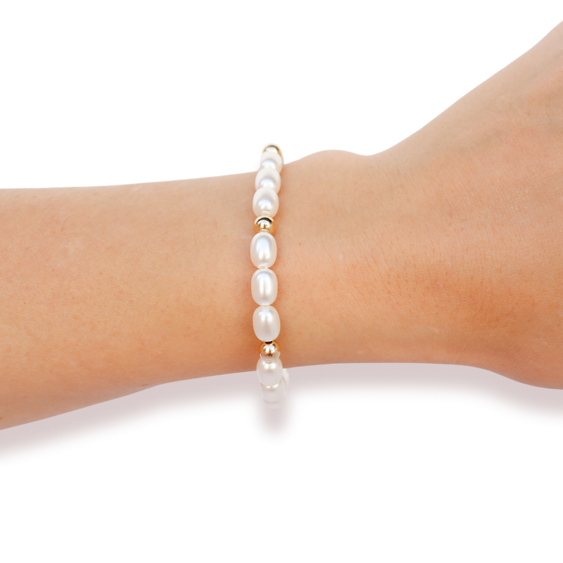 Stacy Pearl Bracelet in Gold: Standard 6.75 inch