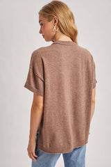 CREW NECK KNIT T-SHIRT: MOCHA