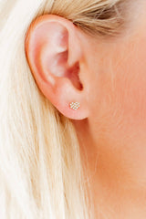 Screwback Stud Earrings - Leo - Clear