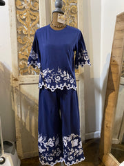 Addeline- Elbow Sleeve tee
