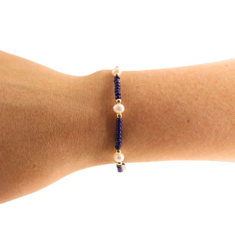 Black Pearl Bracelet: Standard 6.75 inch
