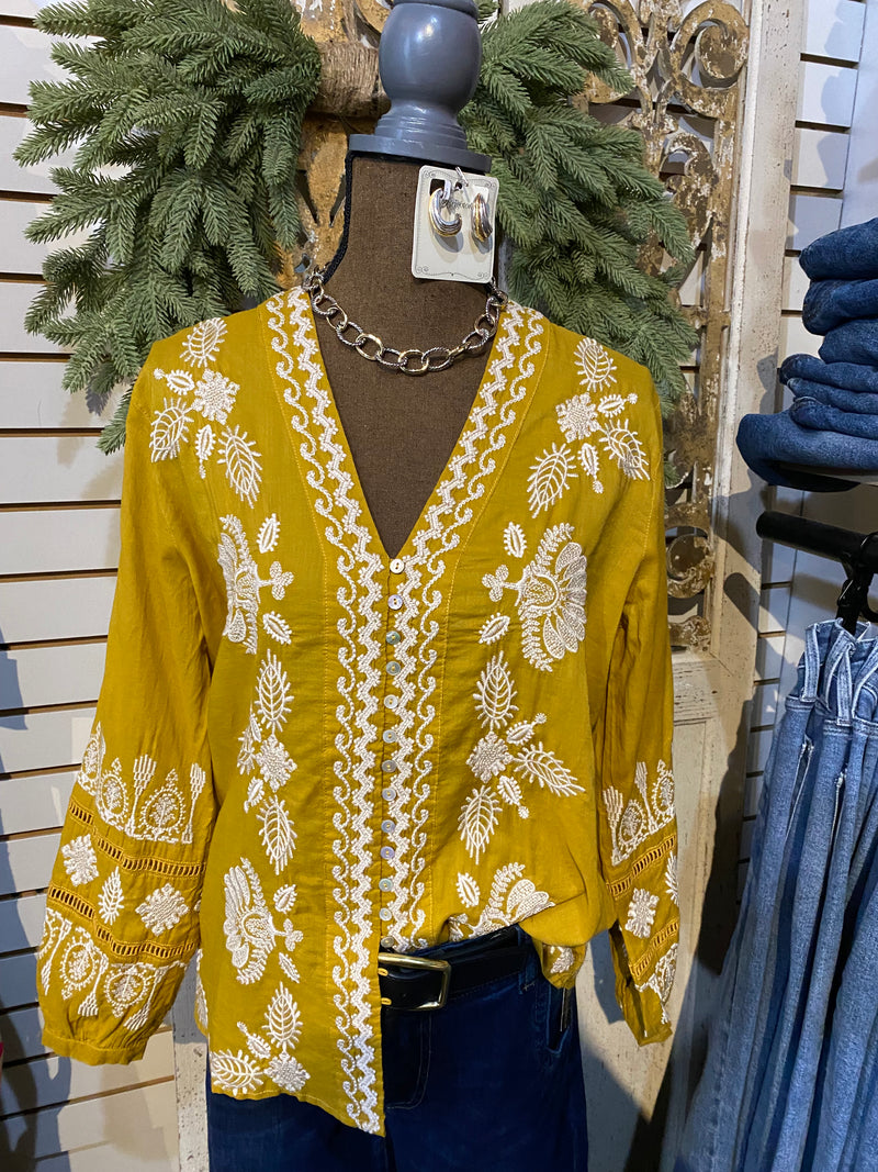 Alba- Lisbon button up top