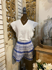 Vneck flounce sleeve tee