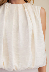 Sleeveless pleated balloon top