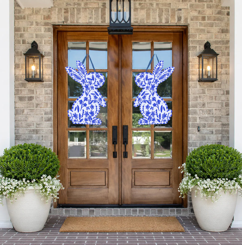 Chin bunny door hanger