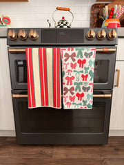 Comet: Double-Sided Hand Towel: Cream/Red / Hand Towel (17 in x 27 in)