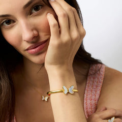 Papillon hinged bangle