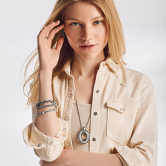 Pretty tough link pendant necklace