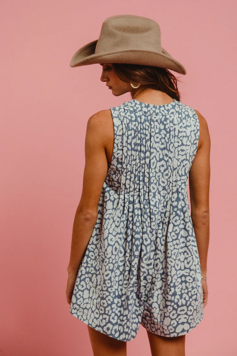 Curvy Size- Leopard print denim romper with pockets