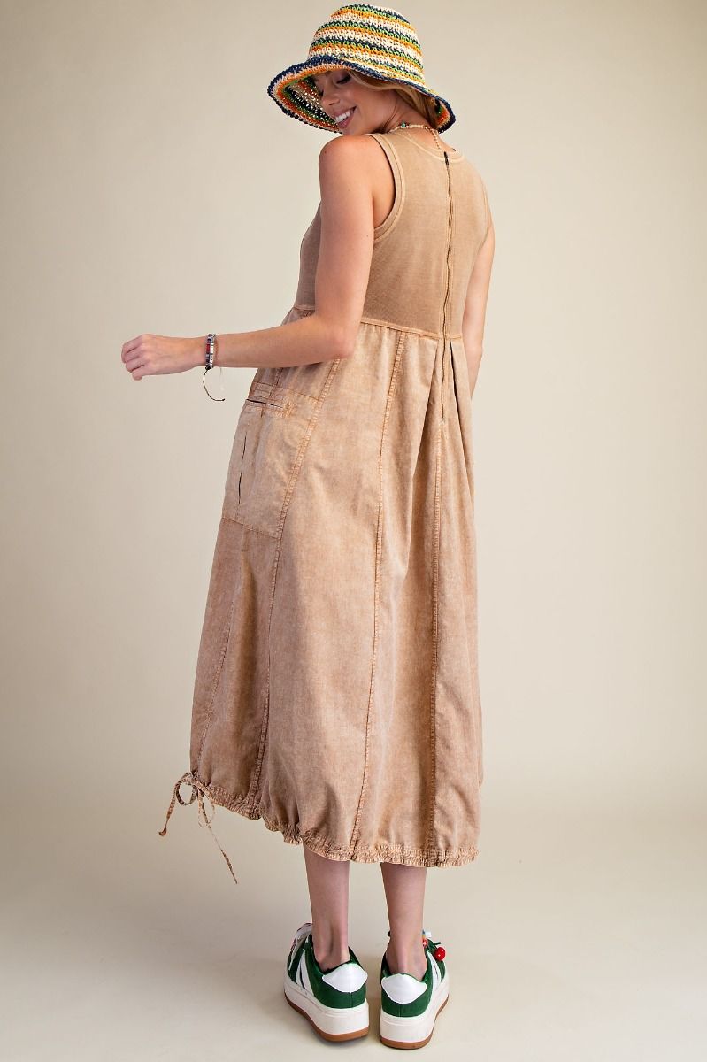 Sleeveless knit dress