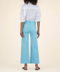 Meg HR Fab AB- Capri Blue