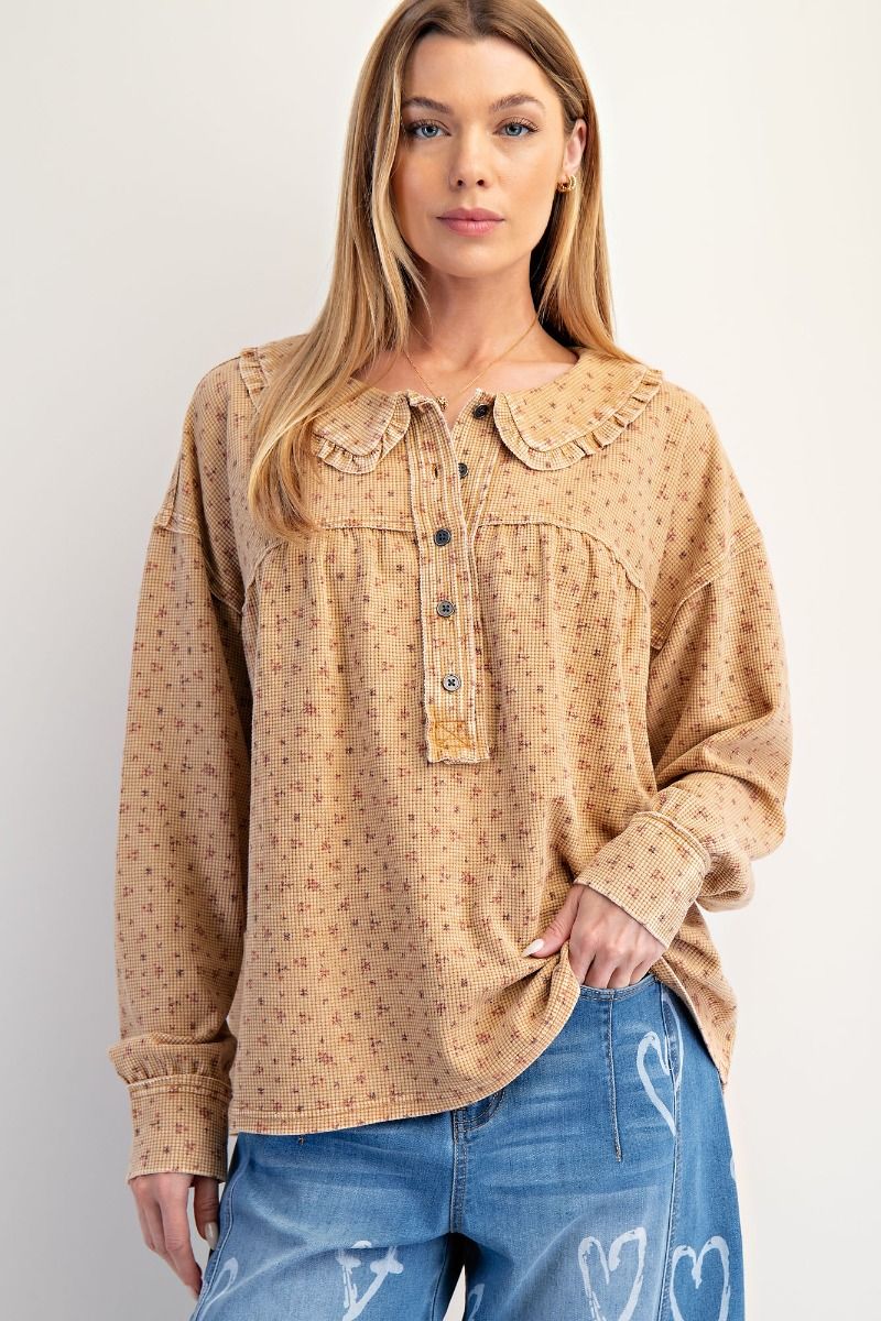 Printed ruffled waffle top