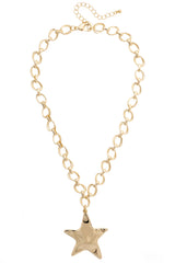 Elise Hammered Star Cable Chain Necklace in Shiny Gold