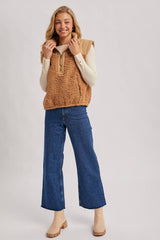 SHERPA CONTRAST HIGH STAND COLLAR VEST