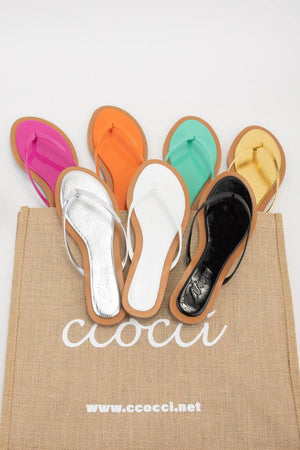 PATENT THONG SANDAL CONTRAST COLOR OUTSOLE