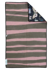 Velvet Wings: Reversible Hand Towel: Multi / 19x29in