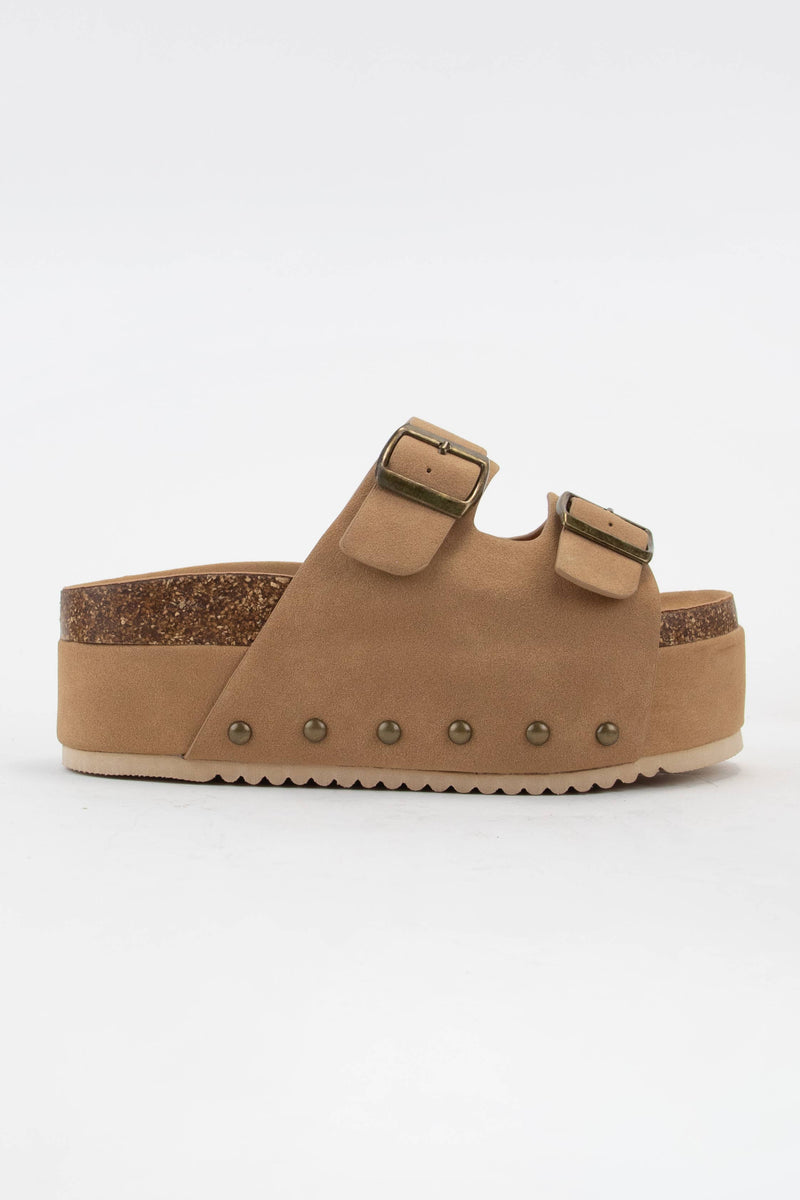 MADDIE DOUBLE BUCKLED STRAP CHUNKY PLATFORM HEELED SANDAL: TOFFEE